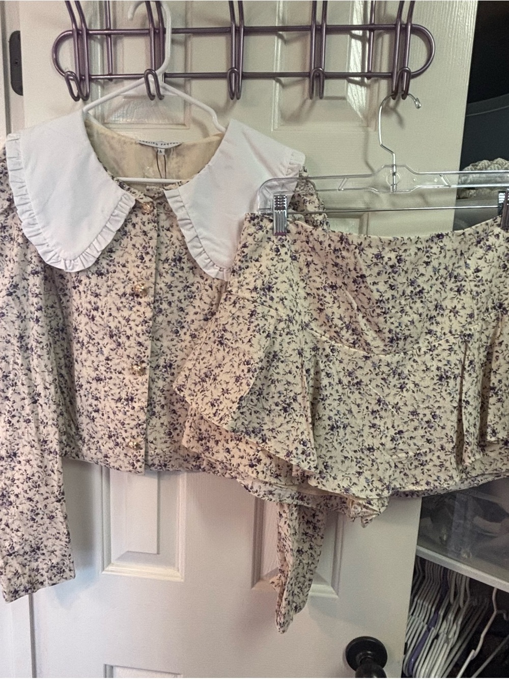 Floral Cotton Blend Peasant Top with White Peter Pan Collar - Cream/Purple